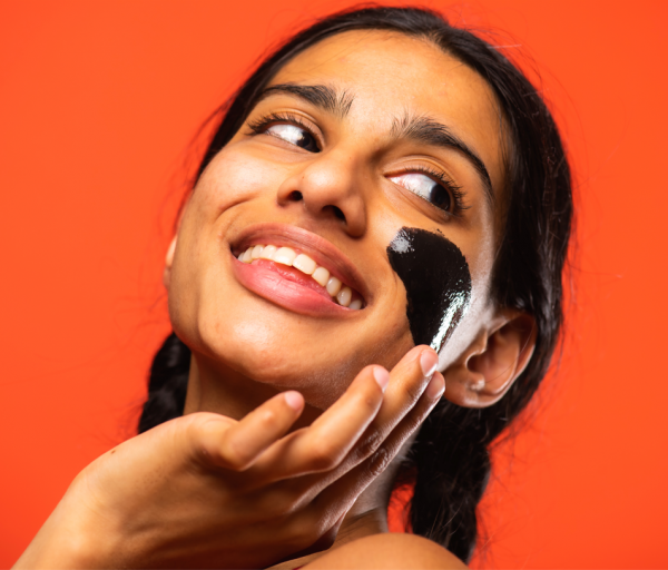 Detoxifying Charcoal Peel off Mask - Image 5